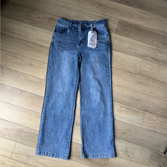 Coco + Carmen Women's EverStretch Straight Leg Jeans Size Large - Picture 1 of 10